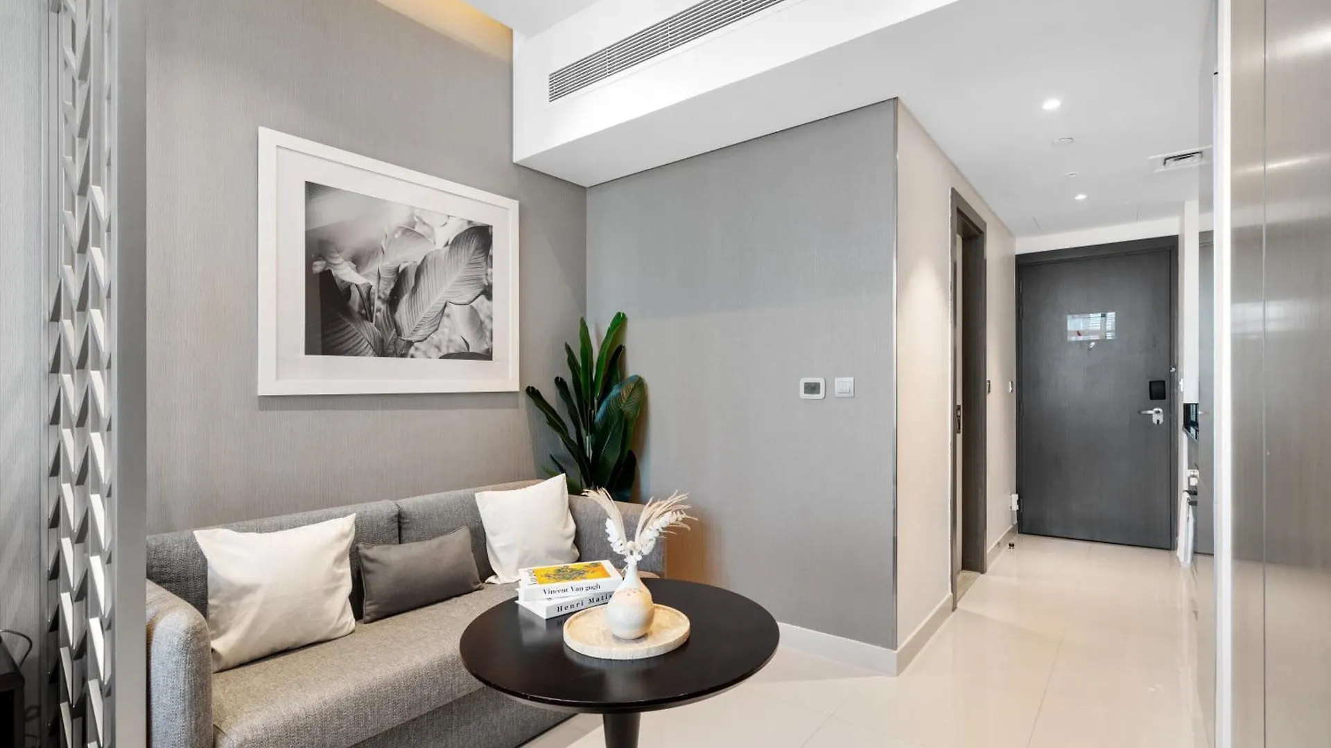 Luxury Studio - Downtown Dubai - Near Burj Khalifa 0*,  United Arab Emirates
