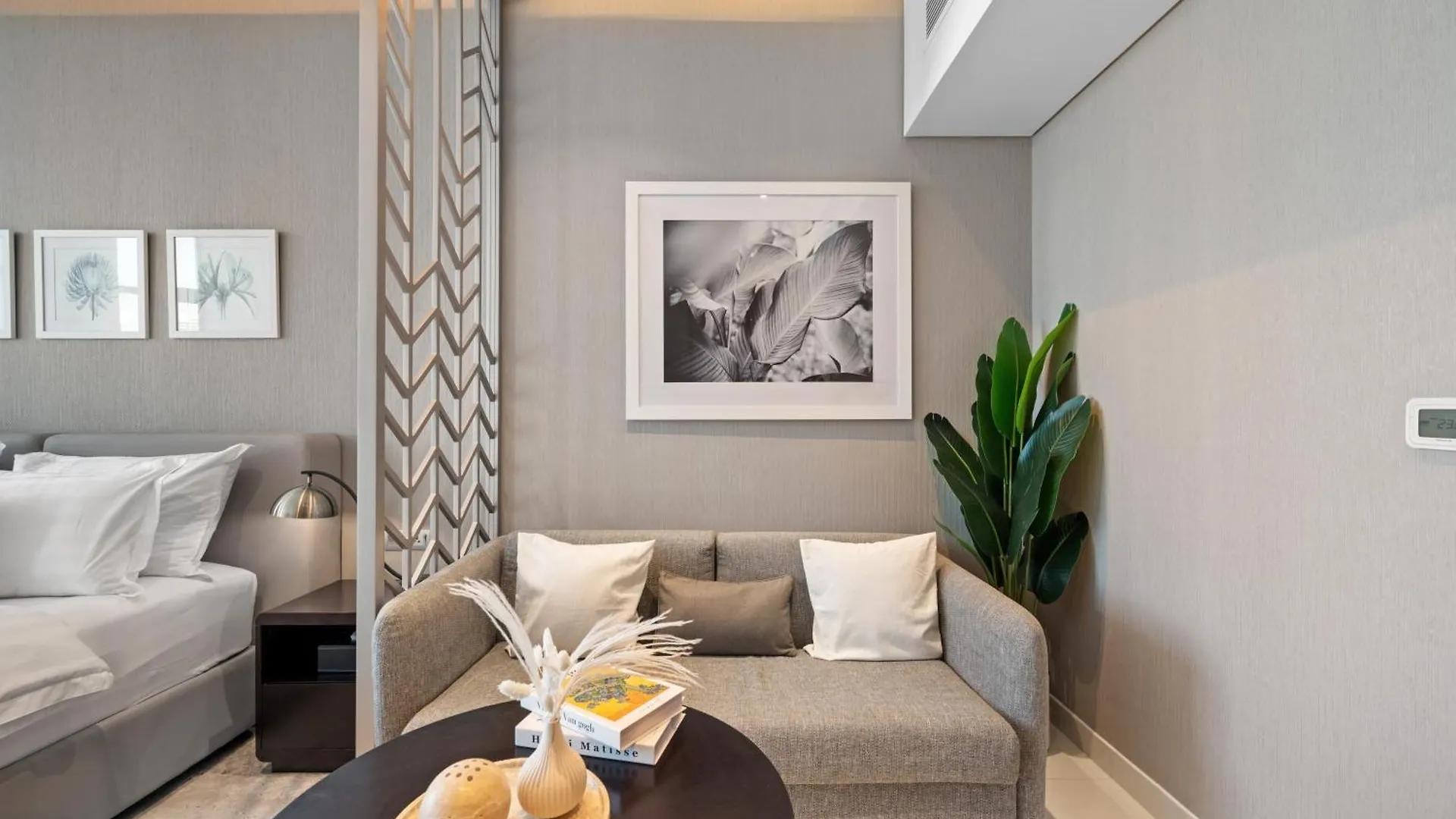 Luxury Studio - Downtown Dubai - Near Burj Khalifa 0*,